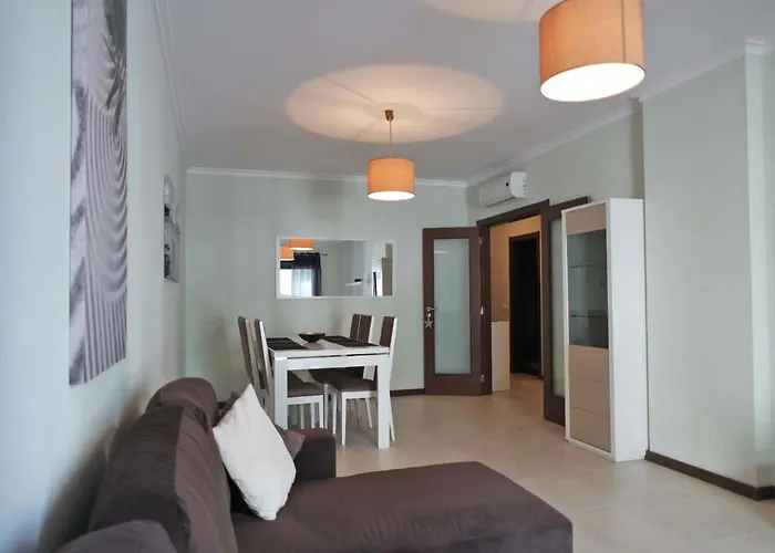 B03 - Luxury 2 Bed Lagos Marina